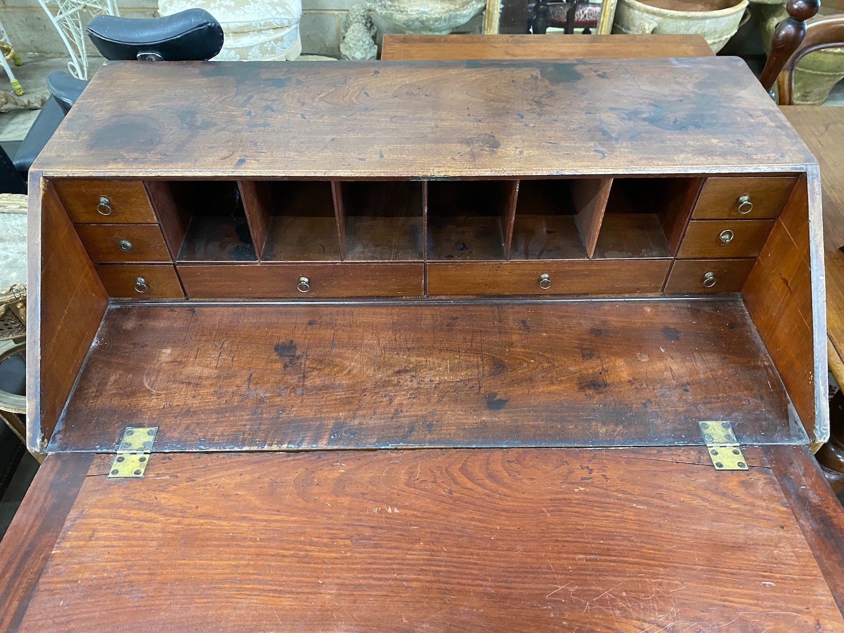 A George III mahogany bureau, width 107cm, depth 60cm, height 108cm